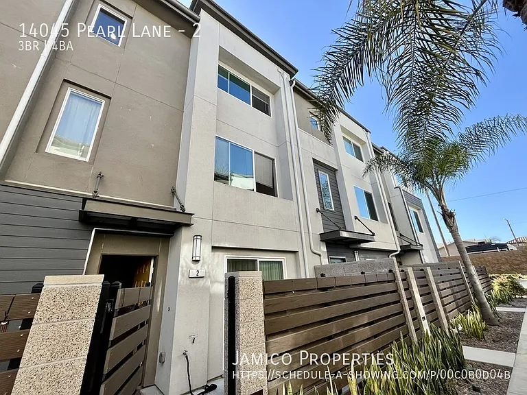14045 Pearl Ln #2 — Photo 3