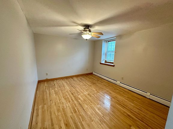 4th image of 2514 Emerson Ave S #2518-09