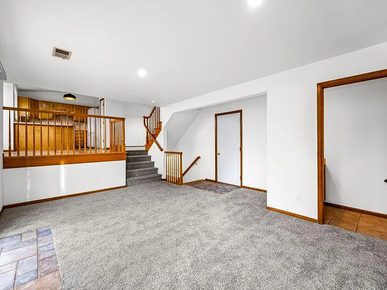 749 Peregrine Run — Photo 10