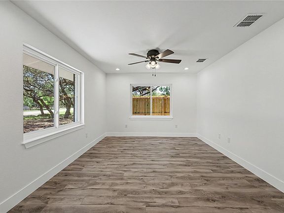 5th image of 612 S 9th St