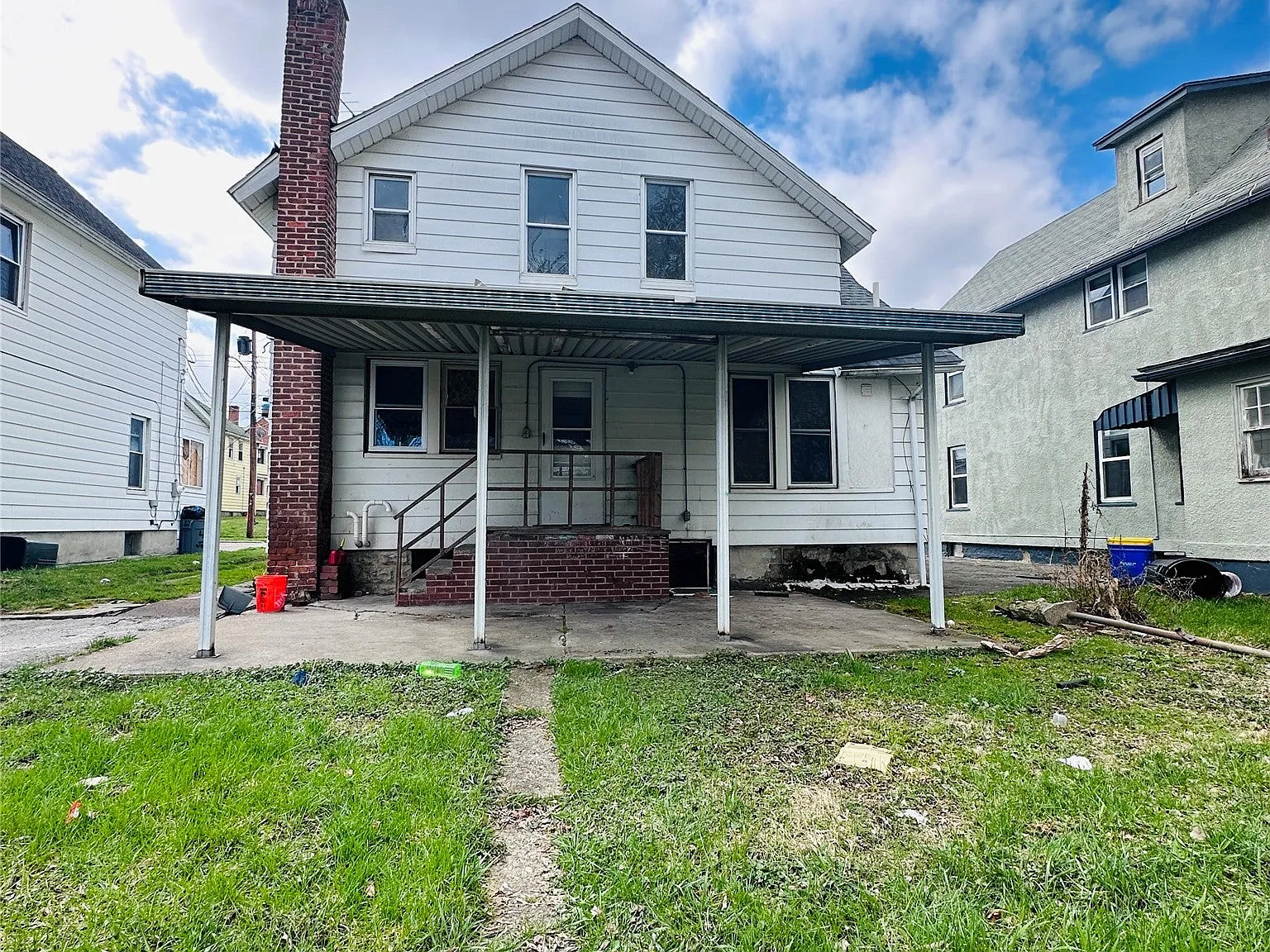 3 bed, 2.0 bath, 1092 sqft, $1,600 — Photo 3