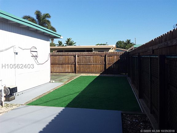 4th image of 801 NE 38th St