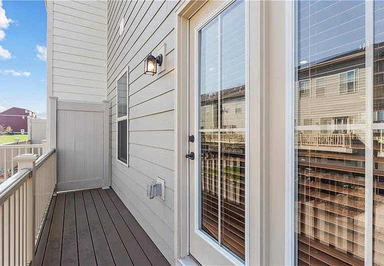 410A Fairmont Dr — Photo 11