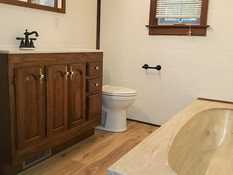 Newly remodeled upper bath.