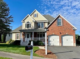 22 Valley View Way, Methuen, MA 01844