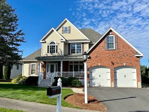 22 Valley View Way, Methuen, MA 01844