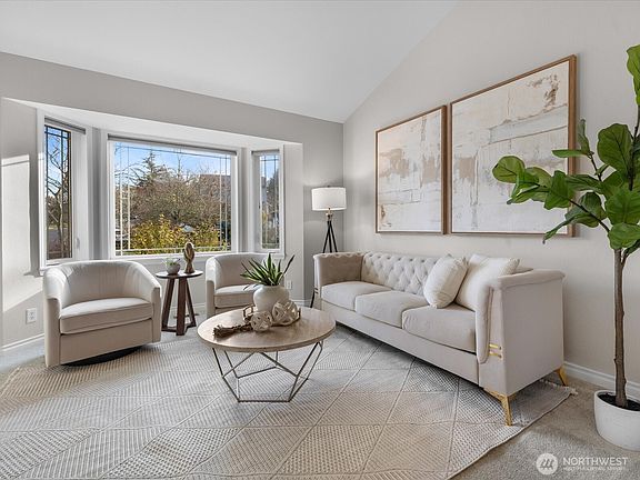 4th image of 12103 NE 168th Place