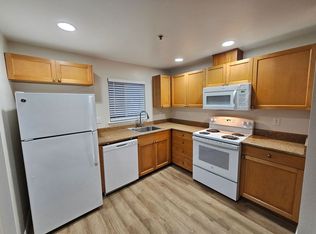 Deco Apartments, Seattle, WA 98166