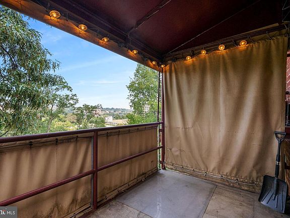 4th image of 1587 N Colonial Ter APT 403X