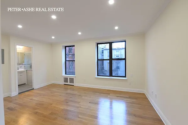 Rented by Peter Ashe | media 1