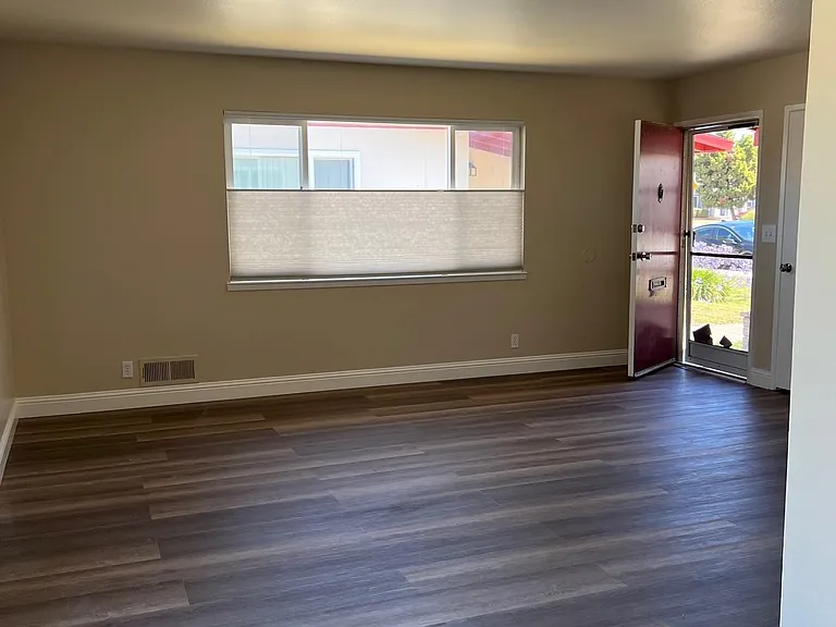 312 West St — Photo 3