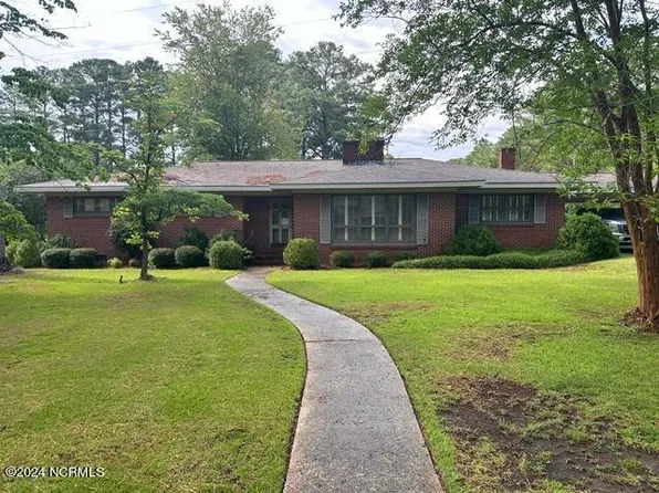 200 Pinetree Drive, Robersonville, NC 27871