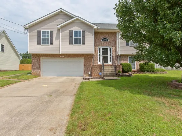 1460 Buchanon Dr, Clarksville, TN 37042