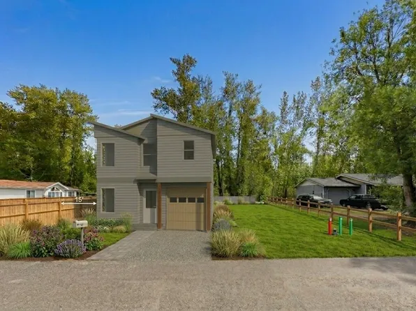 7050 Helweg Lane, Blaine, WA 98230