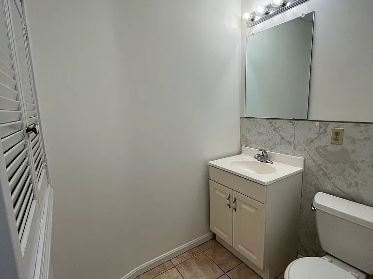 11 N Main St #L — Photo 12