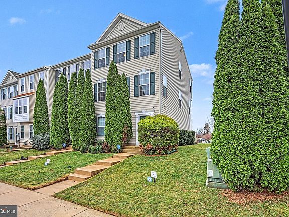 2nd image of 270 Kentshire Dr