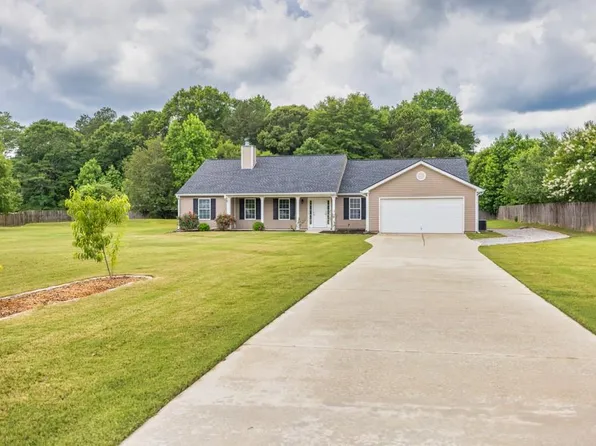 45 Creek Bend Trl, Oxford, GA 30054