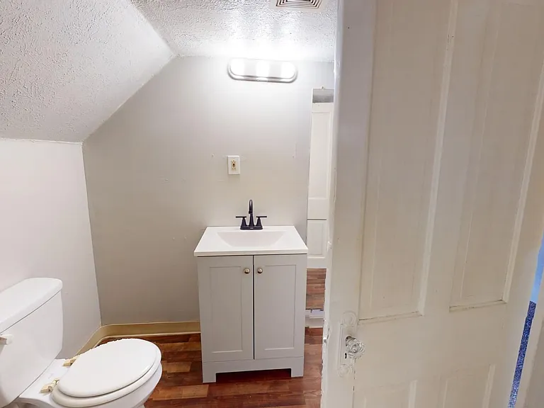 3339 W 84th St — Photo 12