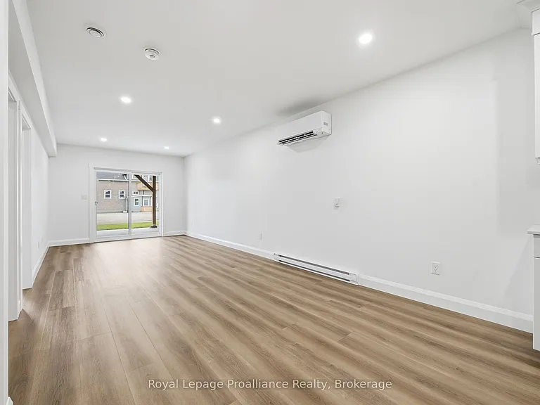 90B Lywood St #LOWER — Photo 15