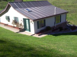 9012 Dorton Rd, Pound, VA 24279