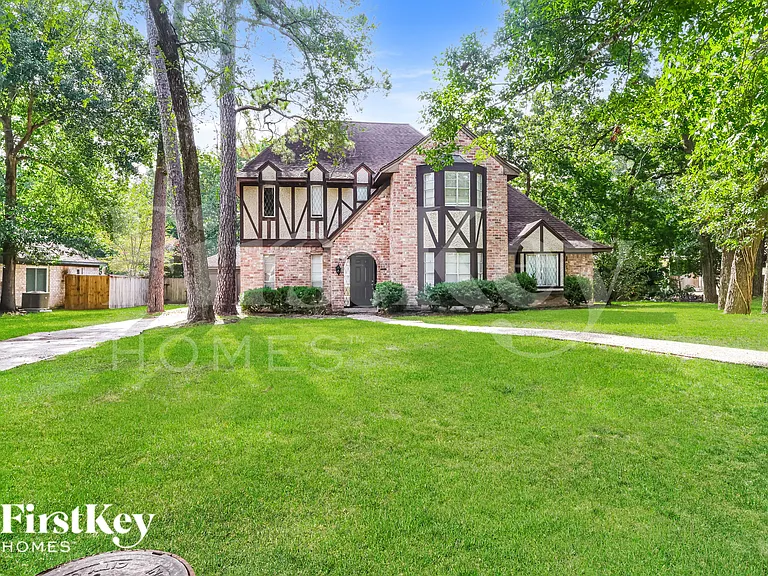24106 Creekview Dr — Photo 2