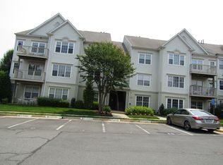 12451 Hayes Ct Unit 103, Fairfax, VA 22033