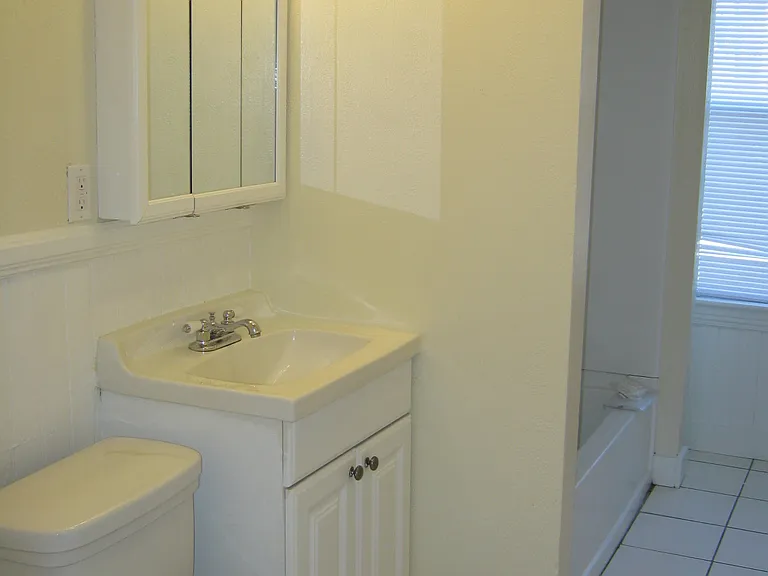 57 John St — Photo 7