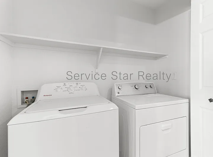 1716 W Cortez St #207 — Photo 15