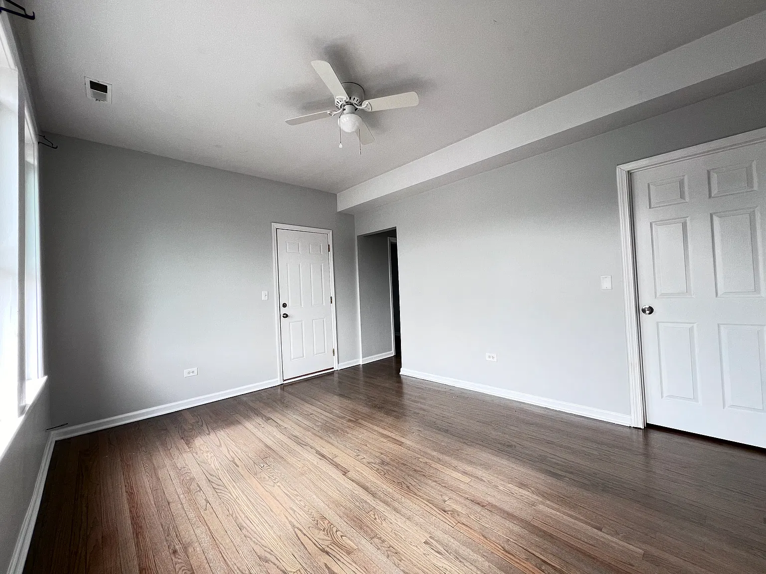 4 bed, $1,650 — Photo 3