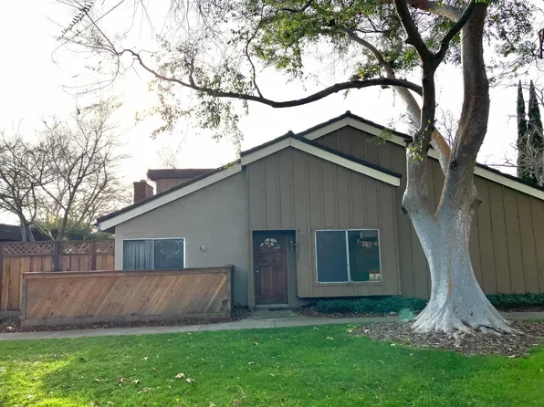 2325 Meadowmont Dr, San Jose, CA 95133