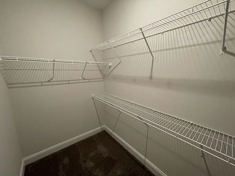 1, 2 and 3 Bedroom Apartments with Utilities near NCSU! — Photo 14
