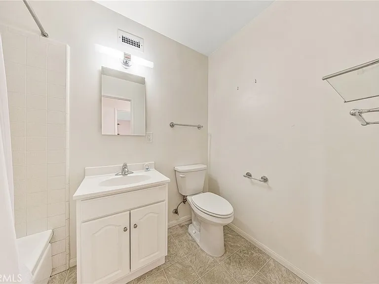612 N Maryport Ave — Photo 19