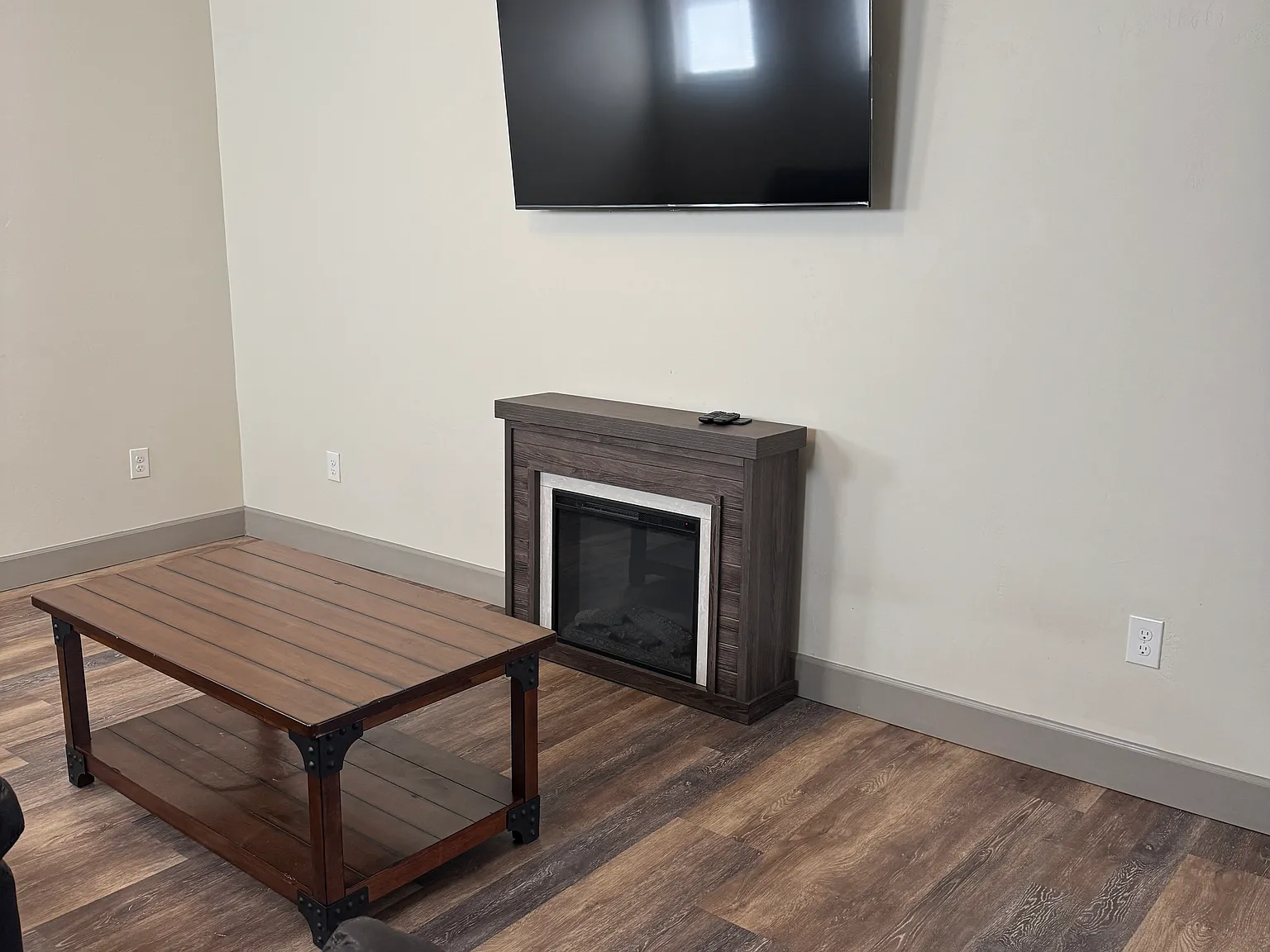 2 bed, 1442 sqft, $4,650 — Photo 4