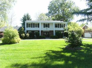 3702 Corey Rd, Toledo, OH 43615