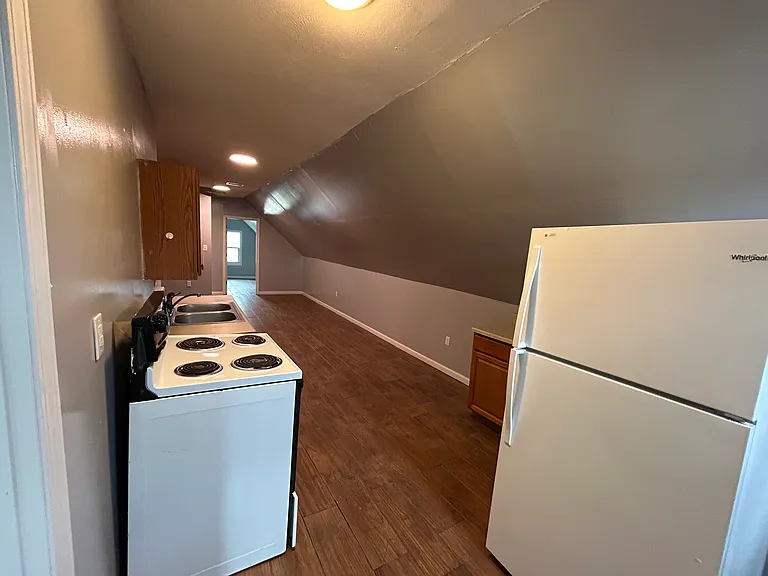 705 N 4th Ave #A — Photo 3