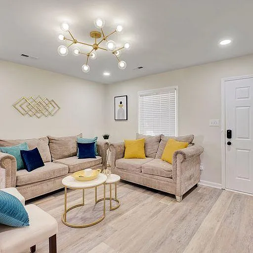 3213 Snowberry Dr