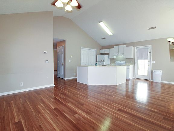 2nd image of 5052 Boyd Dr