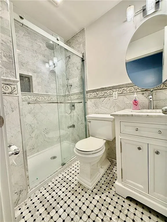 Studio, $2,900 — Photo 4