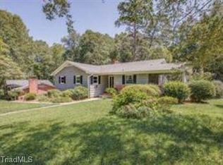 825 Clovelly Rd, Winston Salem, NC 27106