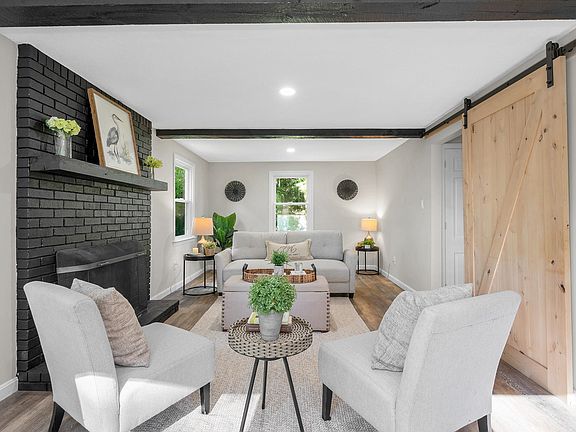 3rd image of 172 Warner Hill Road
