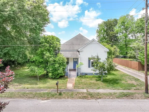 59 Church St, Notasulga, AL 36866