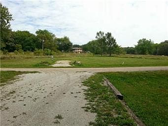 3rd image of 15047 S Beach Front Dr