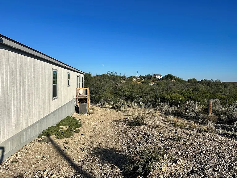 348 Remington Dr — Photo 4