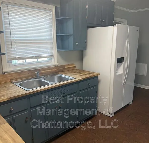 1602 Maxwell Rd — Photo 2