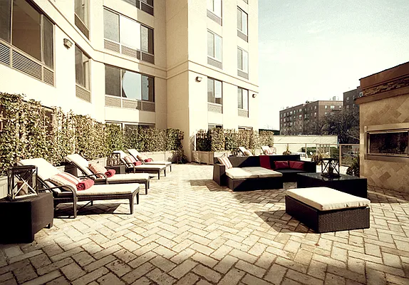 Sold by Prime Realty | media 4