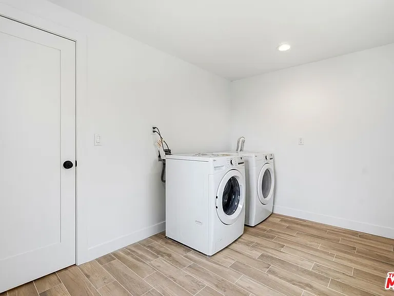 5452 Harcross Dr — Photo 41