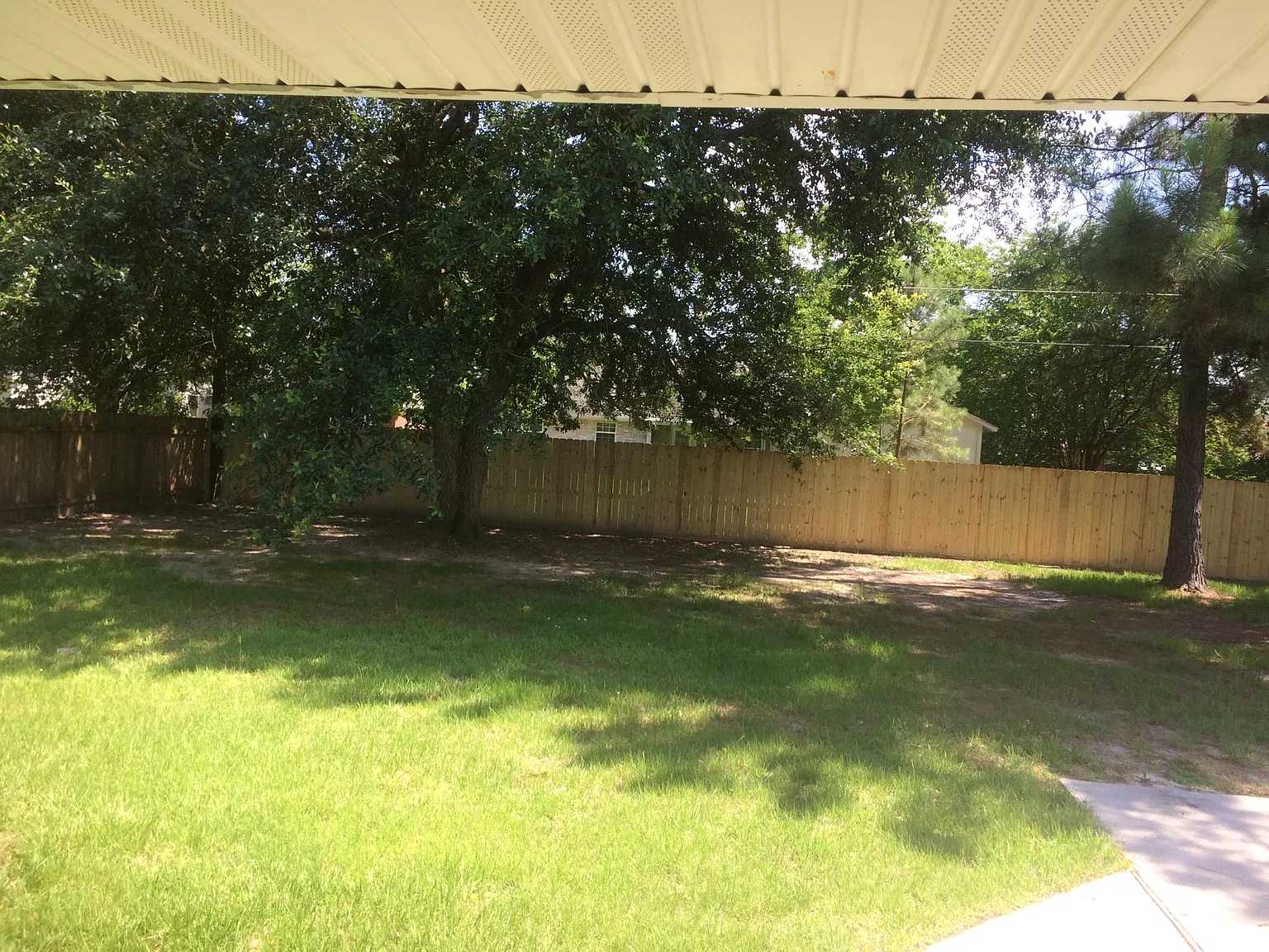 4 bed, 1720 sqft, $2,100 — Photo 3