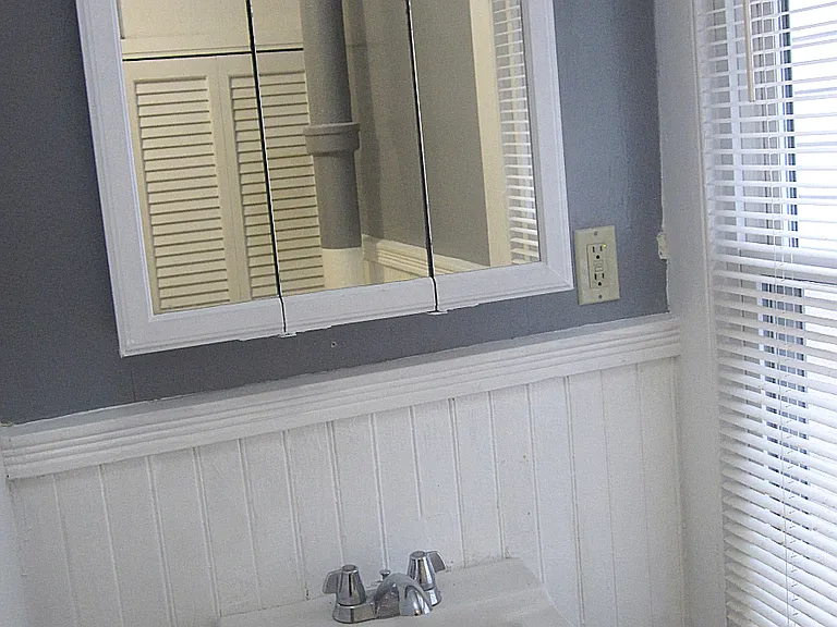 Bathroom, angle 2 of 2.