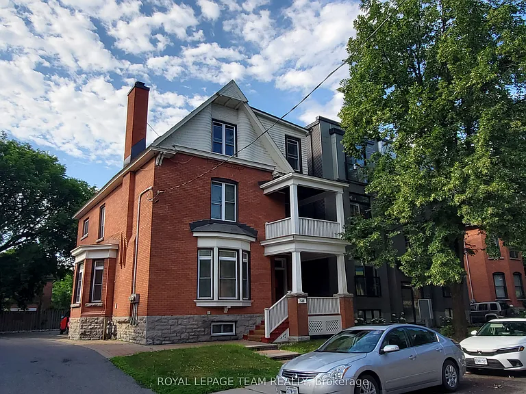 540 Gilmour St #1 — Photo 1
