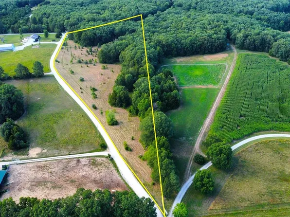 120 Haflingers Rd, Montgomery City, MO 63361